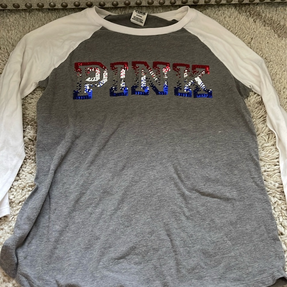 PINK Victoria's Secret Gray & White Long Sleeve Sequin Logo Tee